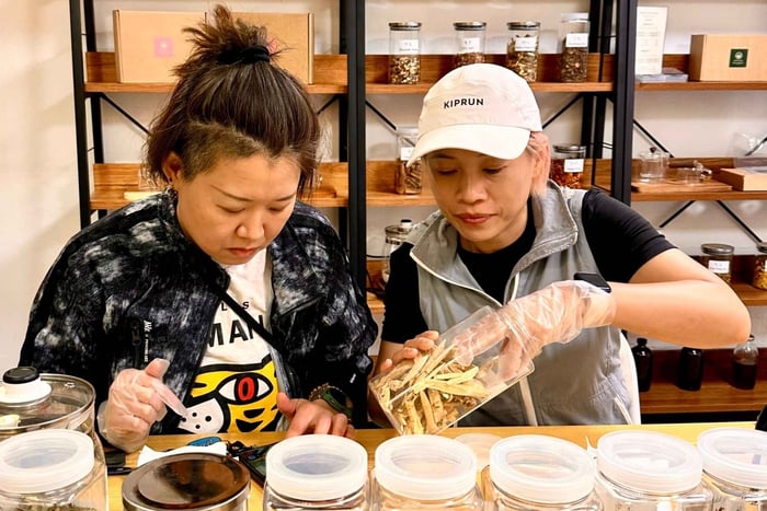 Korean Herbal Tea Workshop with an Herbal Pharmacist