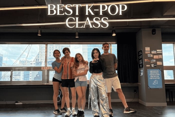 Myeongdong,Euljiro K-Pop Dance Class &(Video Inclu.)