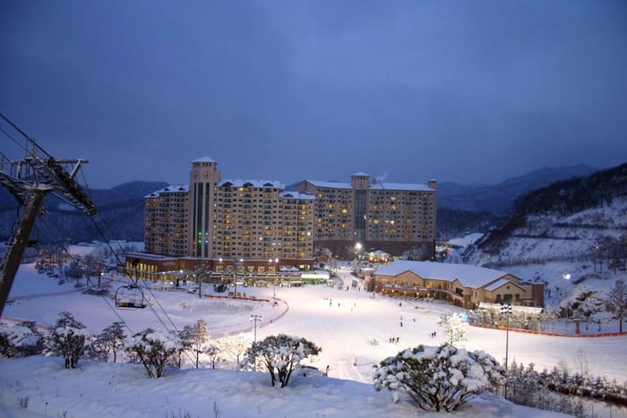 Oak Valley Ski Resort Tour with Lesson&Ticket&Shuttle