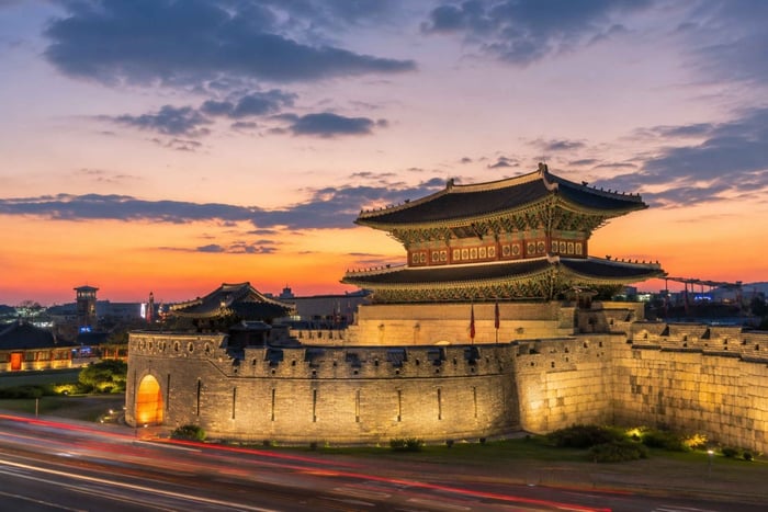 Tour privado por Suwon desde Seúl con 3 opciones de atracciones