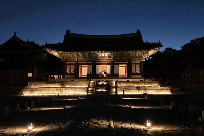 Seoul After Dark: Korean Food, Palace Lights & Live Jazz