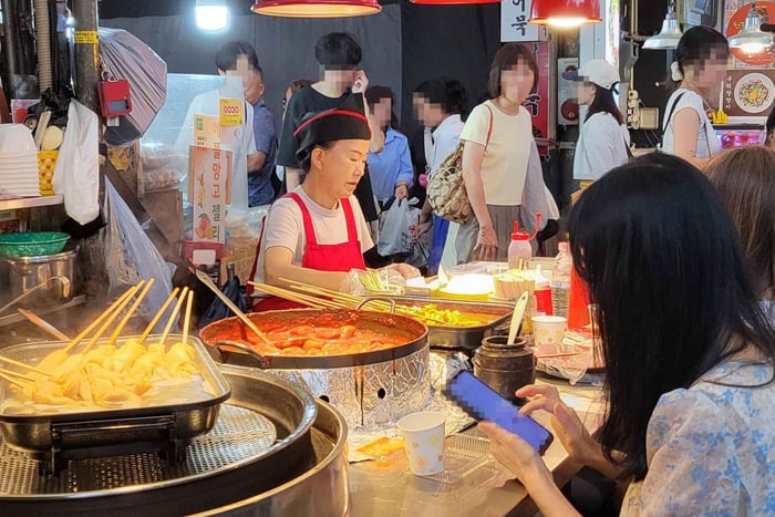 Passeio gastronômico pelo Mercado Gwangjang de Seul