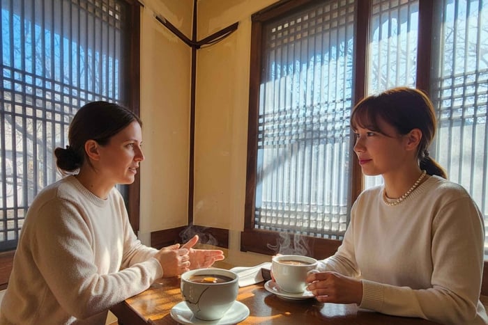 Seoul Hidden Gem Walk: Private, Local & Relaxed