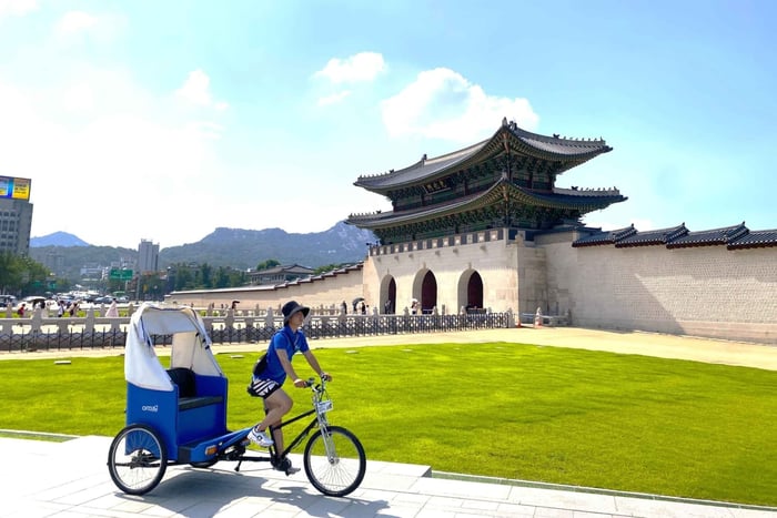 Wycieczka po słynnych miejscach Seulu (Gwanghwamun, Insa-dong, Cheonggyecheon)