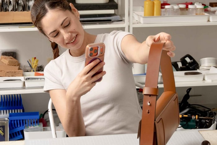 Seoul : Leathercraft Class at a Local Designer’s Studio