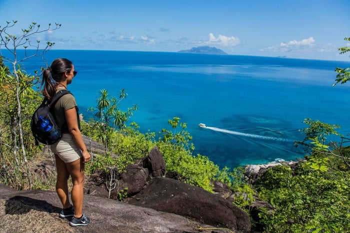 Da Mahe: Passeggiata guidata sul sentiero naturale fino alla spiaggia di Anse Major