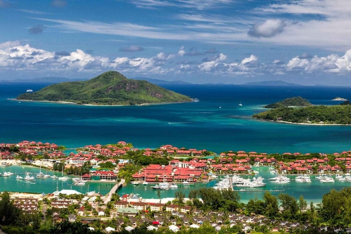 Mahé Island: Island Highlights Guided Day Trip with Lunch