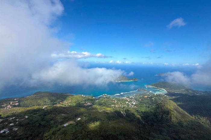 Mahé: Ruta de senderismo guiada por Morne Blanc con traslado.