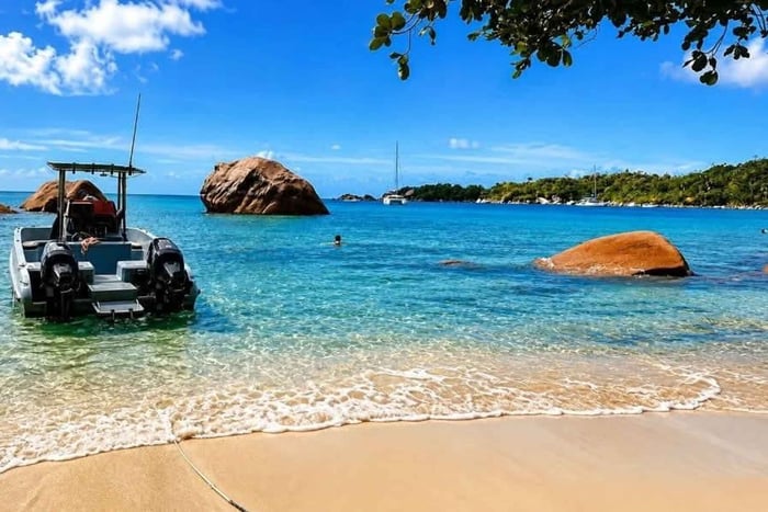 Praslin: Snorkel na Ilha Curieuse e Tartaruga Gigante