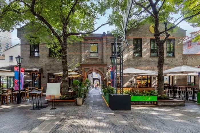 City Highlights Tour with Lunch & Cruise