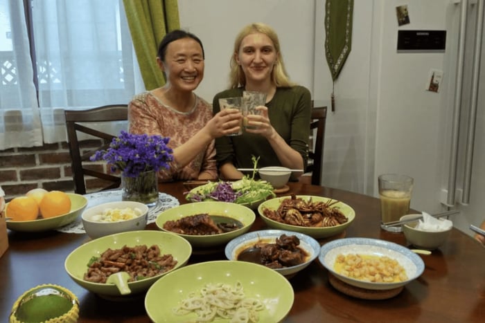 Family Dinner at Local Home with Garden in Jiading