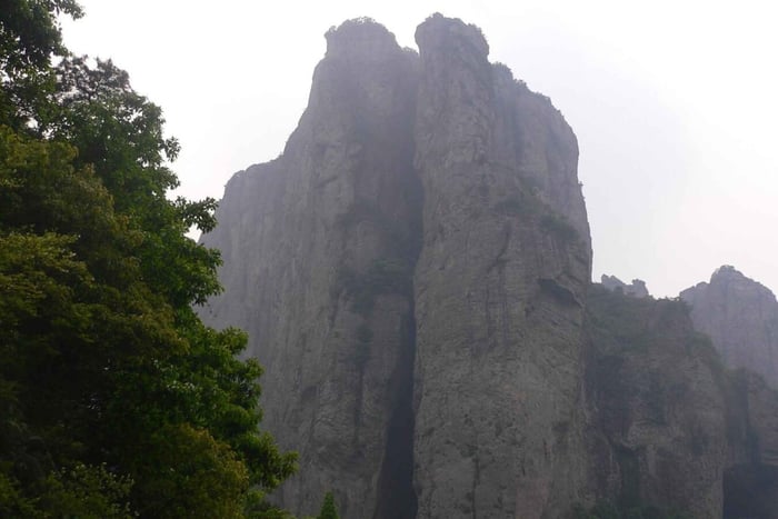 Ab 2-tägige Tour zum Yandang-Berg mit dem Zug
