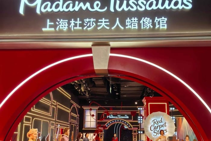 Xangai: Tour Guiado Madame Tussauds e Beco c/ Transfer