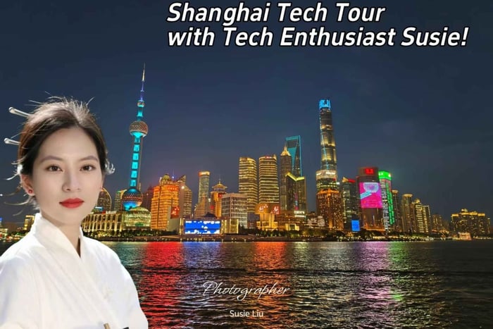 Shanghai: Tech Tour with Robotaxi Ride, EVs, Robot, Drones