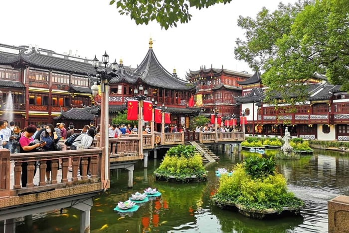 Shanghai: Yu Garden og City God Temple Walking Tour