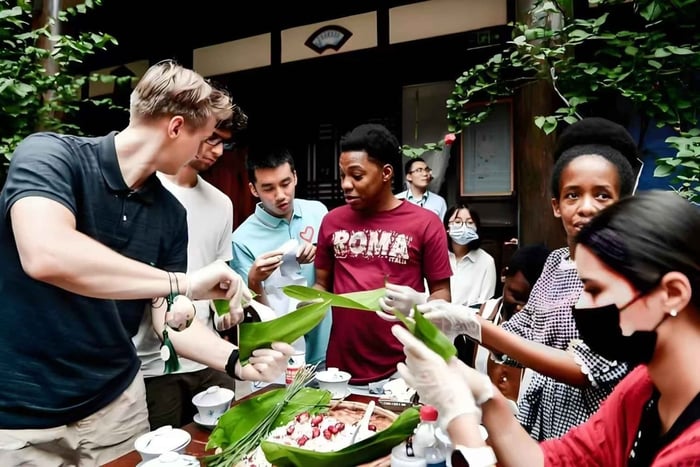 Sticky Rice Dumpling Workshop with a Local Chef