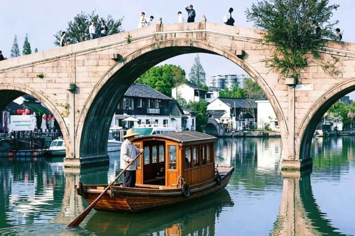 Bootstour in der Wasserstadt Zhujiajiao & Kung-Fu-Kurs