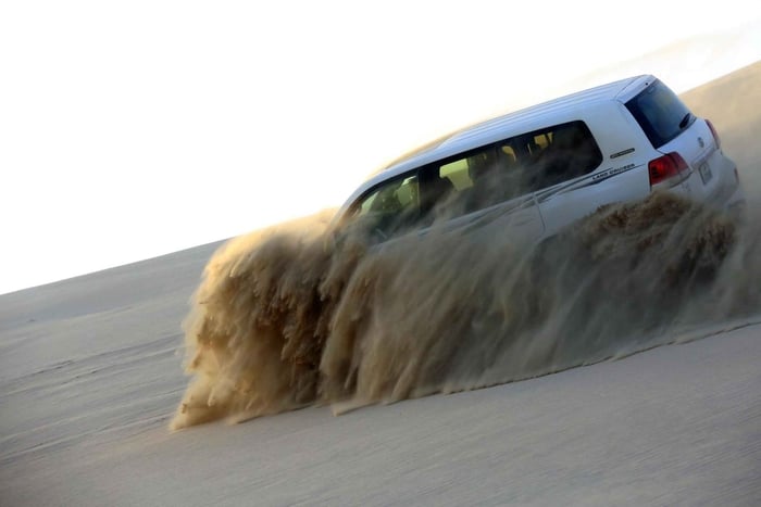 Doha: Sunset Majesty Desert Safari Experience