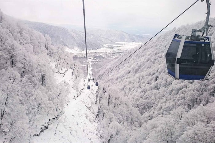 From Baku: Gabala Cable Car, Nohur Lake & Juma Mosque Trip