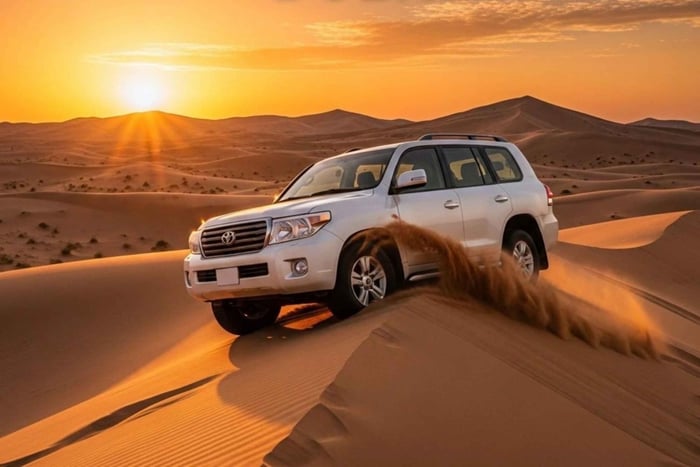 Qatar: Sunset Desert Safari with Camel Ride & Sandboarding