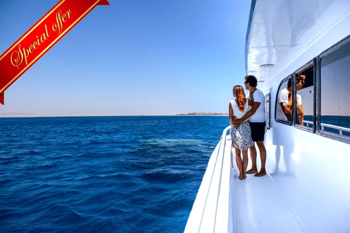 Sharm: White Island Sea Trip with Snorkeling, Lunch & Drinks