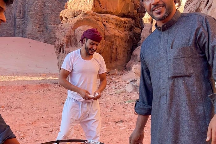 Wadi Rum: workshop bedoeïen koken, zarb en feestmaal bij zonsondergang