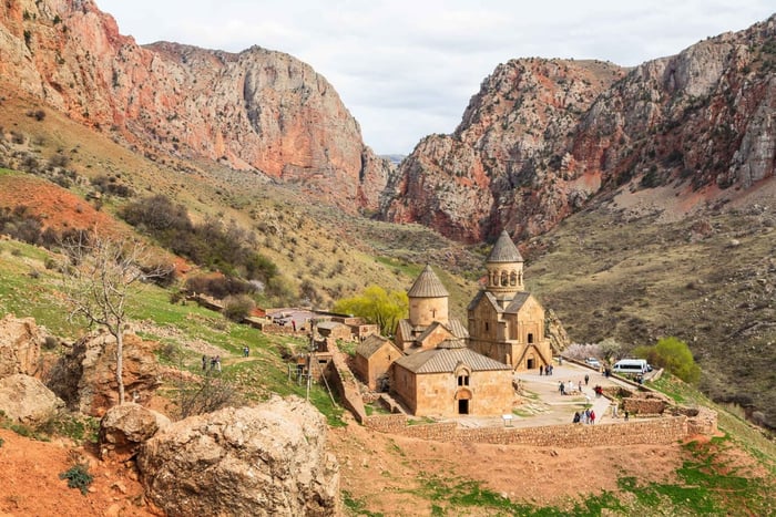 Yerevan: Khor Virap, Noravank, Areni & Jermuk Tour