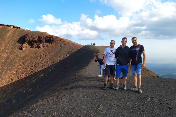 Catania: wandeltocht naar de kraters van de Etna en wijnproeverij