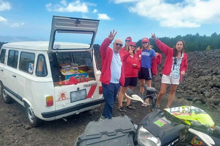 Ausflug zum Ätna im FIAT CROSS Geländewagen, Schuhe und Jacken gratis