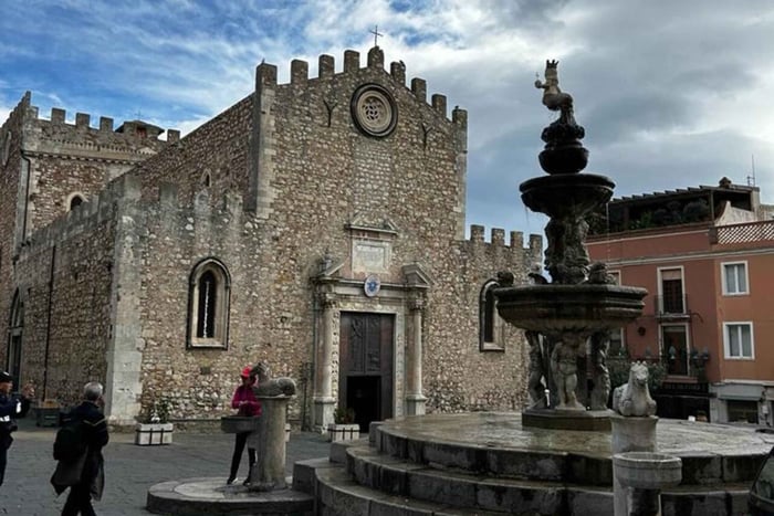 Vanuit Catania: Taormina, Savoca en Castelmola Tour met lunch