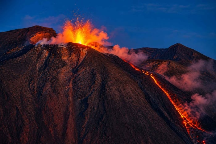 From Lipari: Full-Day Cruise to Panarea and Stromboli