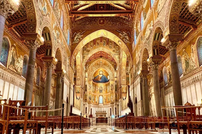 De Palermo: Excursão Particular Guiada a Monreale e Segesta