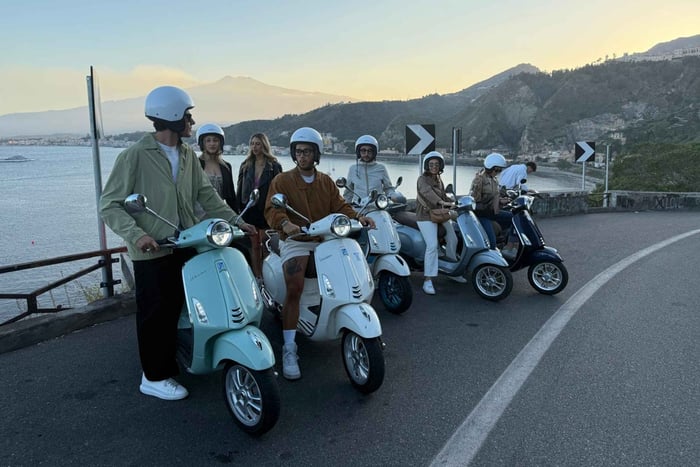 Джардини-Наксос – Таормина: тур на Vespa по великолепным сицилийским пейзажам!