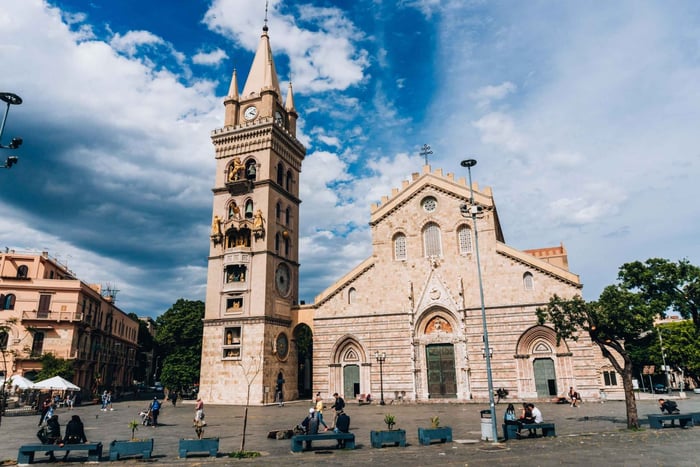 Messina: City Tour, Winery Visit, and Wine Tasting
