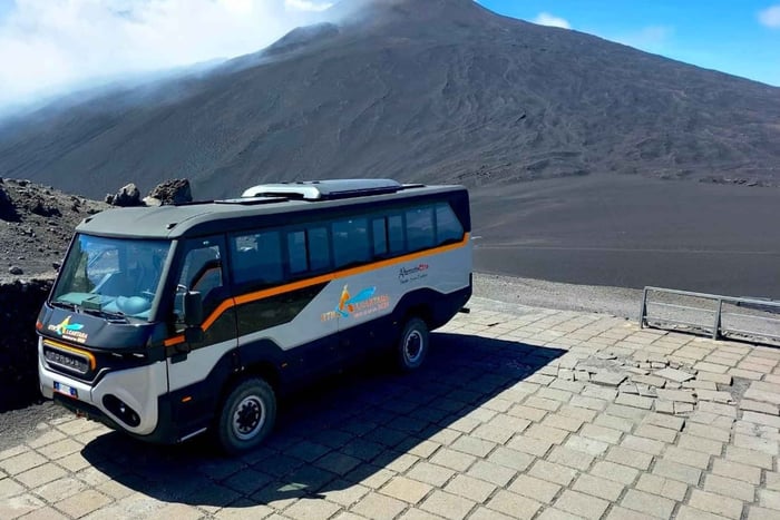 Northern Etna: 4x4 Tour to 3000 Meters and the 2002 Craters