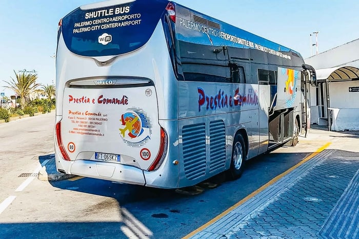 Palermo: Single bus tickets between Airport and City Center