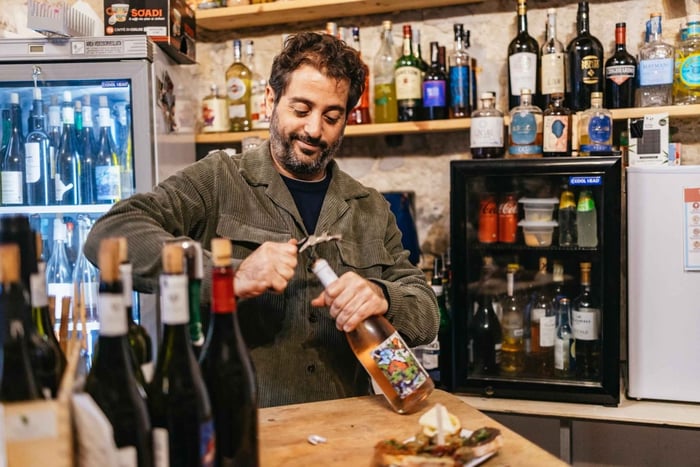 Palermo: Viininmaistelu ja pikkupurtavaa Bottega Monteleonessa