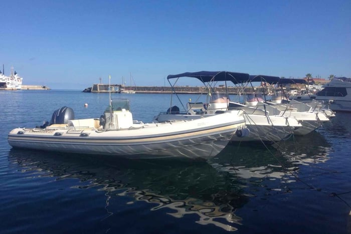 Pantelleria: Boat and inflatable boat rental on the waterfront
