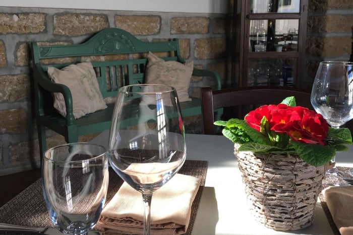 Santa Flavia: clase de cocina de la granja a la mesa con vino