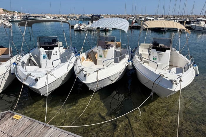 Santa Maria di Leuca: Båtuthyrning utan skeppare