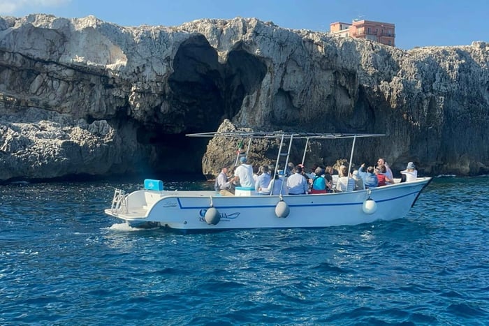 Siracusa: Ortigia Boat Tour with Marine Grotto & Snorkeling