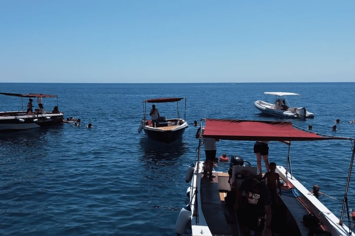 Syracuse: Boat Tour and Panoramic Tuk Tuk Tour of the Island of Ortigia