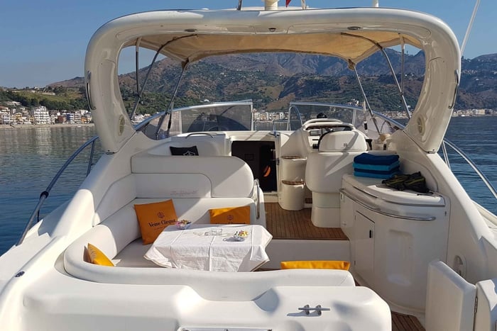 taormina: tour in barca della baia di taormina all inclusive