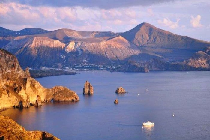 Fra Milazzo: Dagsudflugt til Lipari og Vulcano
