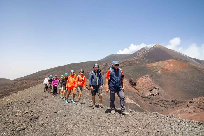 Monte Etna: caminhada guiada de vulcão a 3000 m com teleférico
