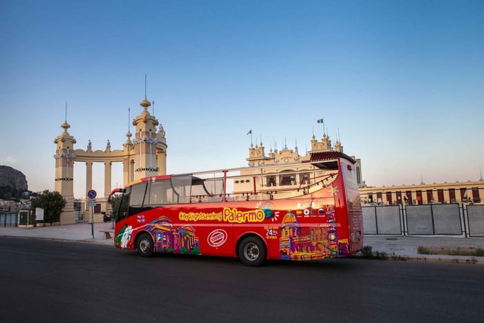 Palermo: Hop-på-hop-af-bustur 24-timers billet