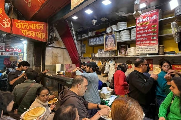 Delhi: Private Guided City Tour with Hotel Pickup & Drop-off