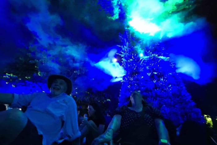 Kveldstur med MRT i SG med elvecruise og lysshow