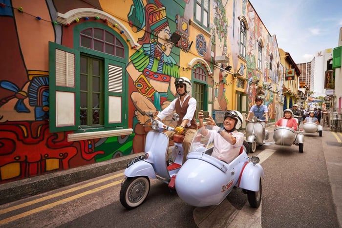 Singapore: Giro in Vespa Sidecar a Kampong Glam e nel Civic District