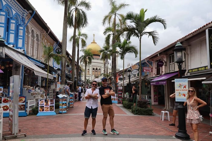 Tour privato personalizzato a piedi di Singapore in SPAGNOLO!